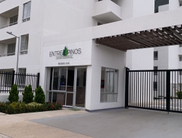 Cll 26A #43-40 Apto.301 T1 Conj. Entrepinos